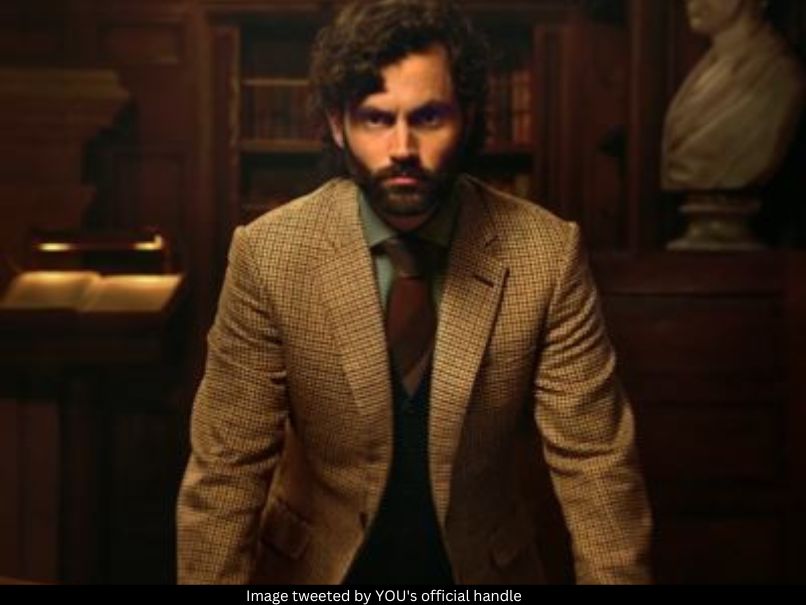 Penn Badgley 
