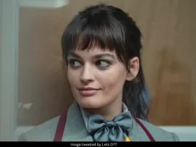 Emma Mackey 