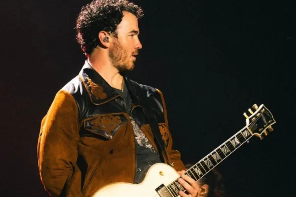 Kevin Jonas 